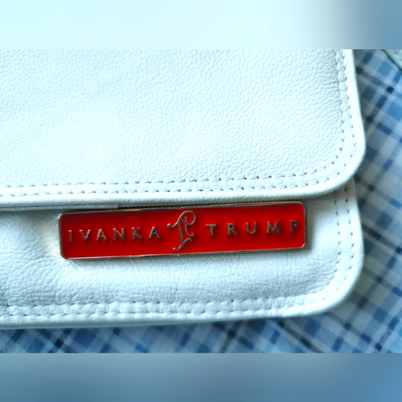 Ivanka Trump crossbody - Picture 2 of 5